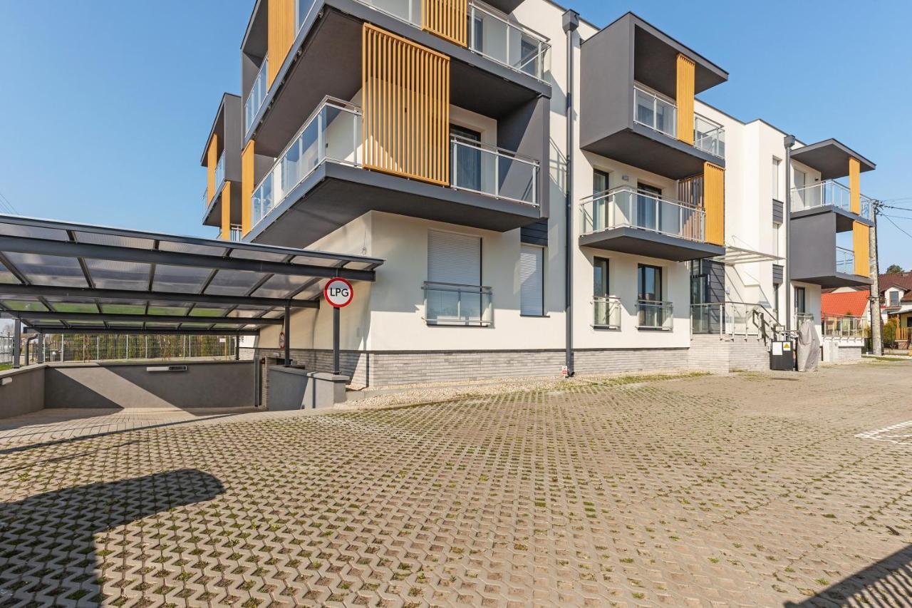 Bursztynova Apartamenty Piamola Kąty Rybackie Exterior photo